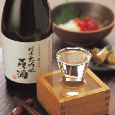 亀の尾 純米大吟醸 原酒 720ml_パッケージ